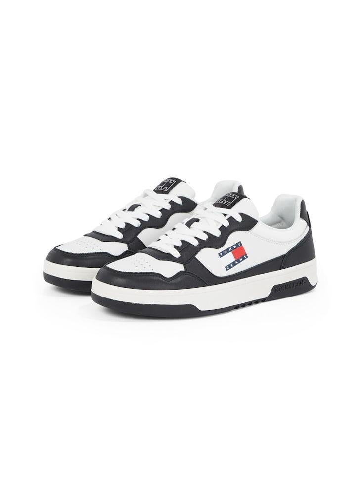 TOMMY JEANS ESSENTIAL LEATHER LOW TRAINERS  - Image 3