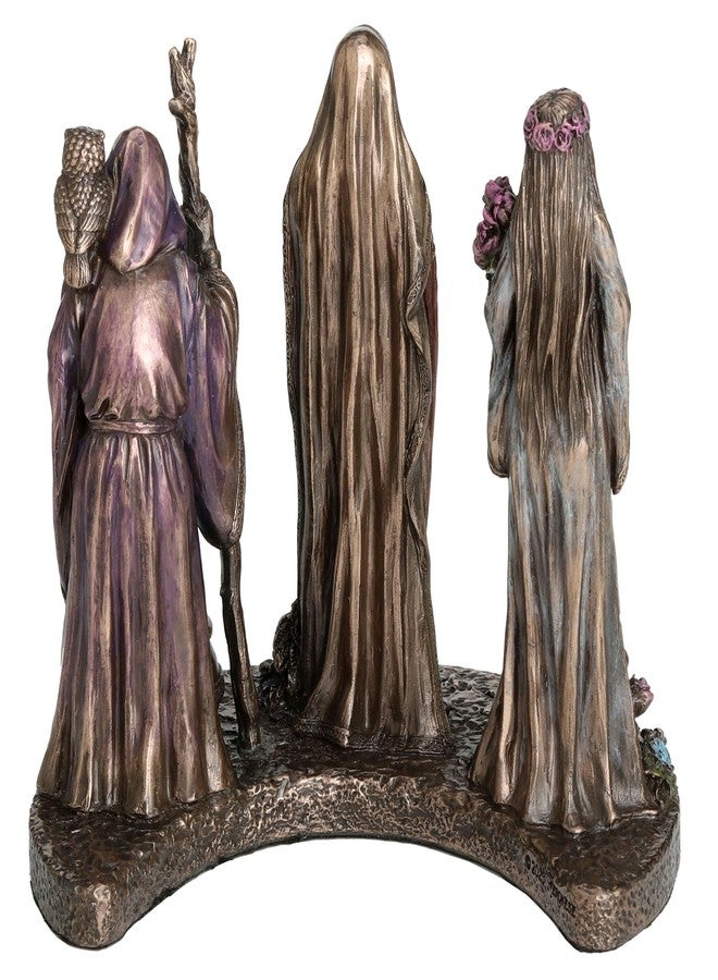 فيرونيز ديزاين تمثال ويكاني من تصميم فيرونيز، مقاس 4 3/8 بوصة، يضم إلهة القمر الثلاثية العذراء والأم والعجوز، مصنوع من الراتنج المصبوب على البارد ومطلي بالبرونز. - Image 4