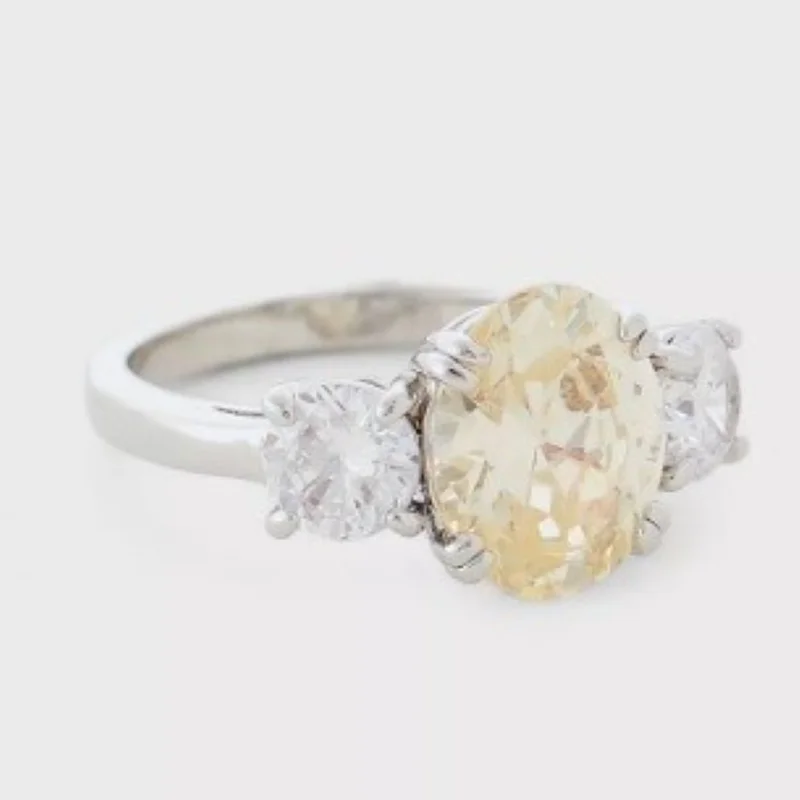 BUCKLEY LONDON BUCKLEY LONDON THE CARAT COLLECTION - CANARY OVAL MEGHAN RING