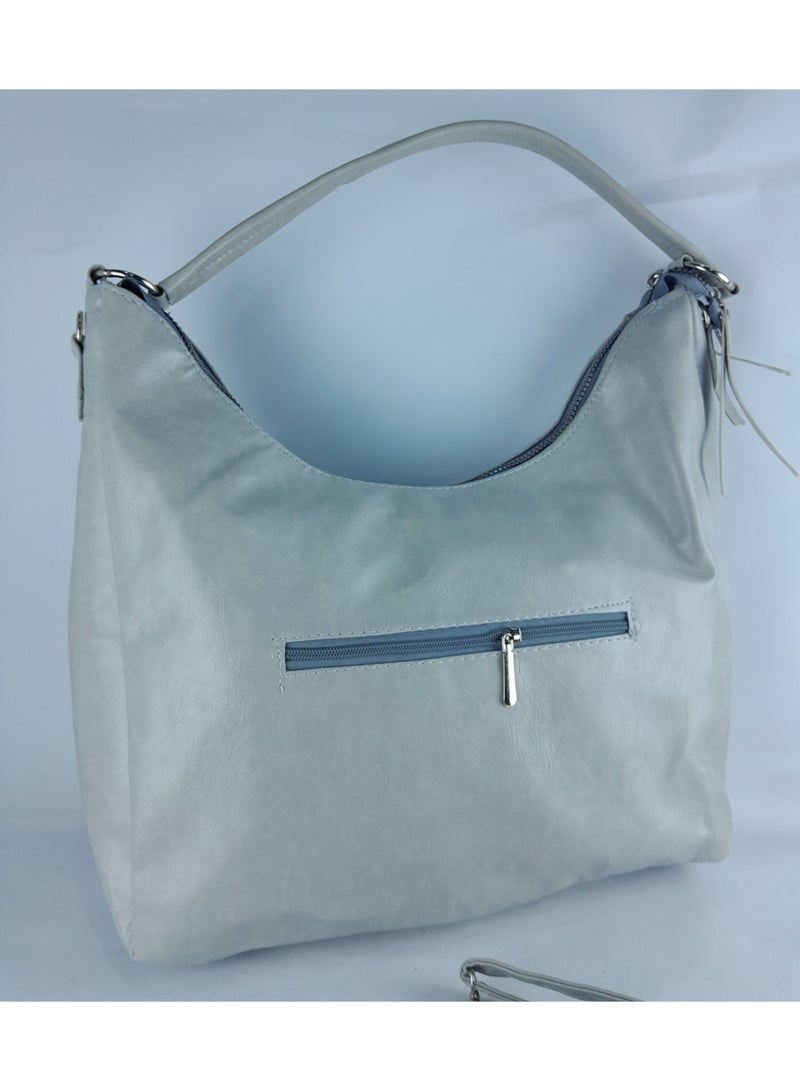 Women's leather handbag that can fit all your belongings - Image 5