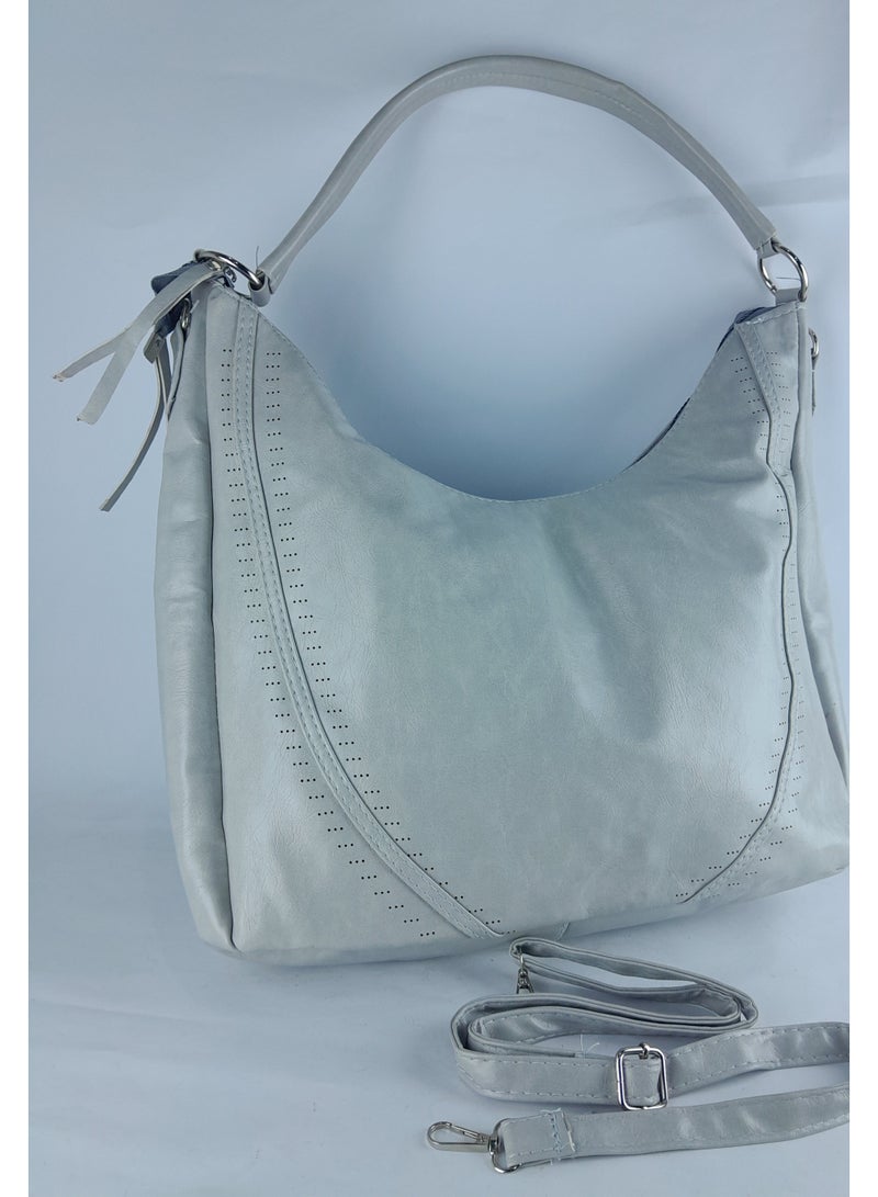 Women's leather handbag that can fit all your belongings - Image 3
