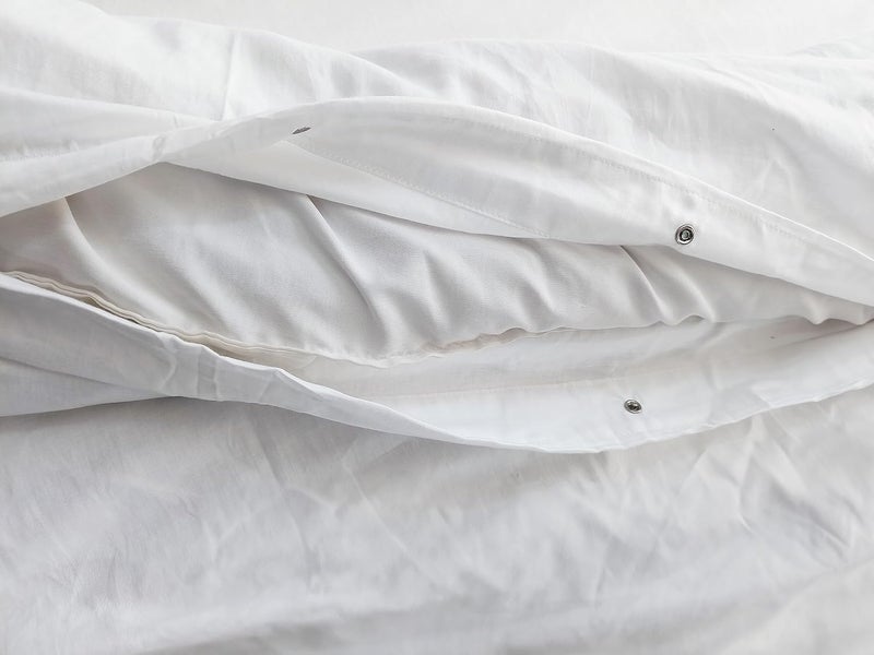 Hygge Life Hygge Life Bedding Set 1 Queen Size Bedsheet 2 Large Pillow Covers 1 King Size Duvet Cover 100 Cotton 210 TC White  - Image 4