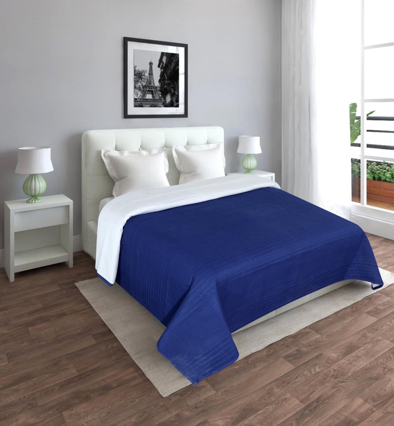 OOA Single Bed Comforter - 110 GSM, 3 Layered Microfiber Fill Reversible Ultrasonic Polyester Lining Comforter Soft Breathable Skin-Friendly Mild Winter/AC Comforter for Bedroom (Blue, 60x90 Inch) - Image 2