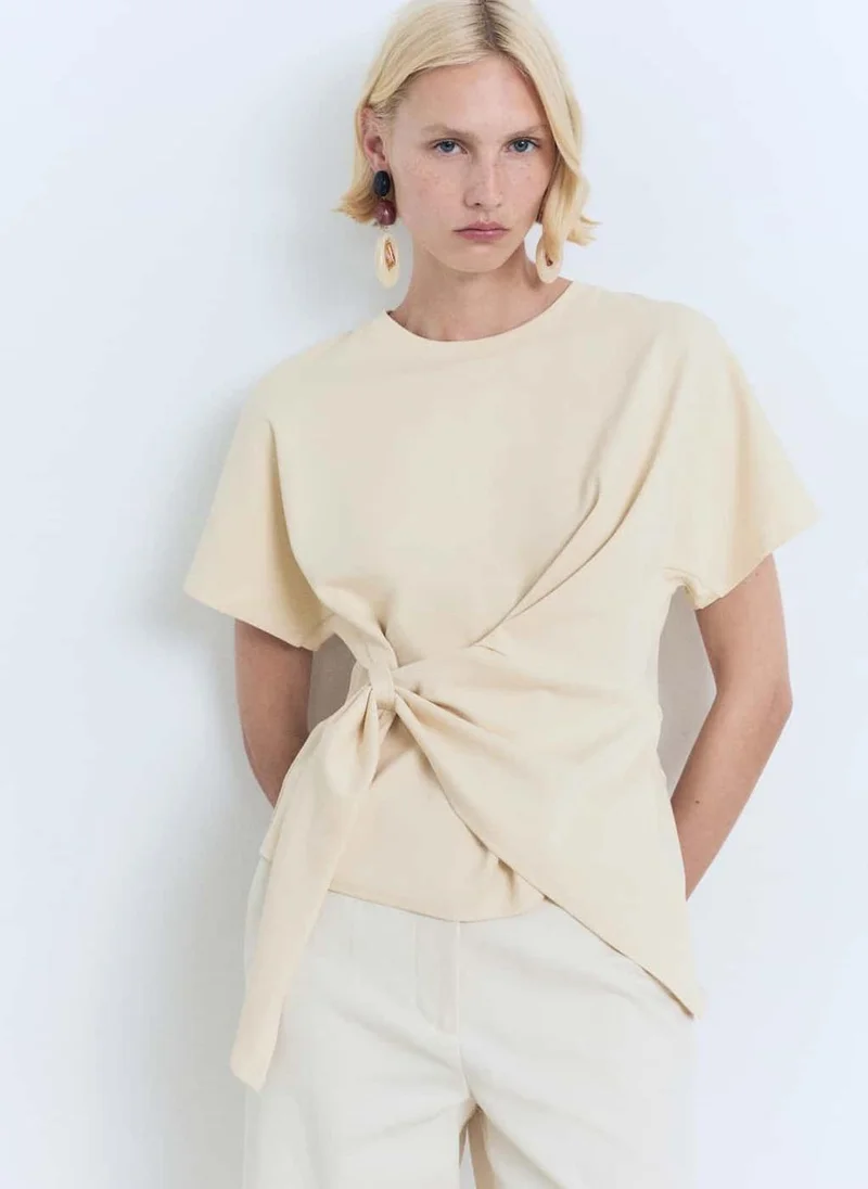 مانجو Embroidered Detail T-Shirt