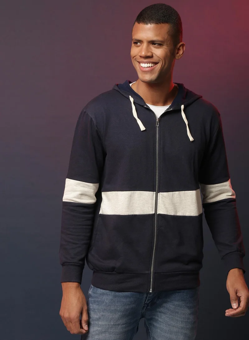 Campus Sutra Men's Navy Blue Contrast-Panel Zip-Front Hoodie