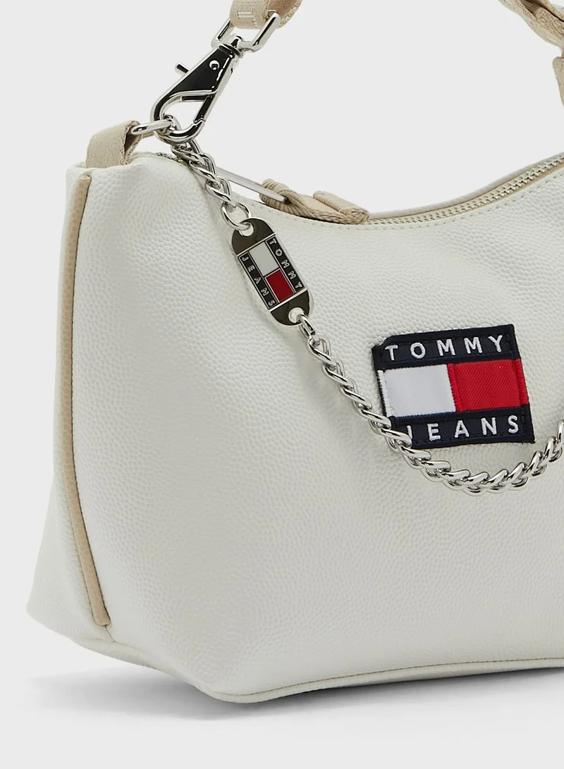 TOMMY JEANS Heritage Shoulder Bag