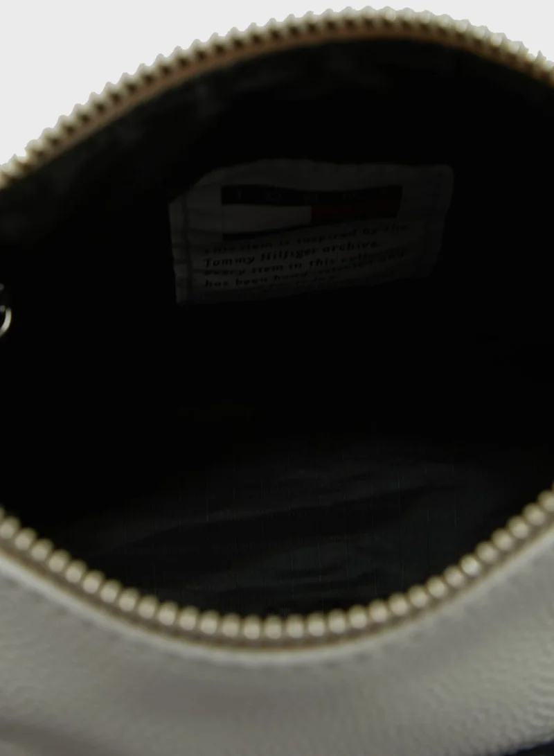 TOMMY JEANS Heritage Shoulder Bag