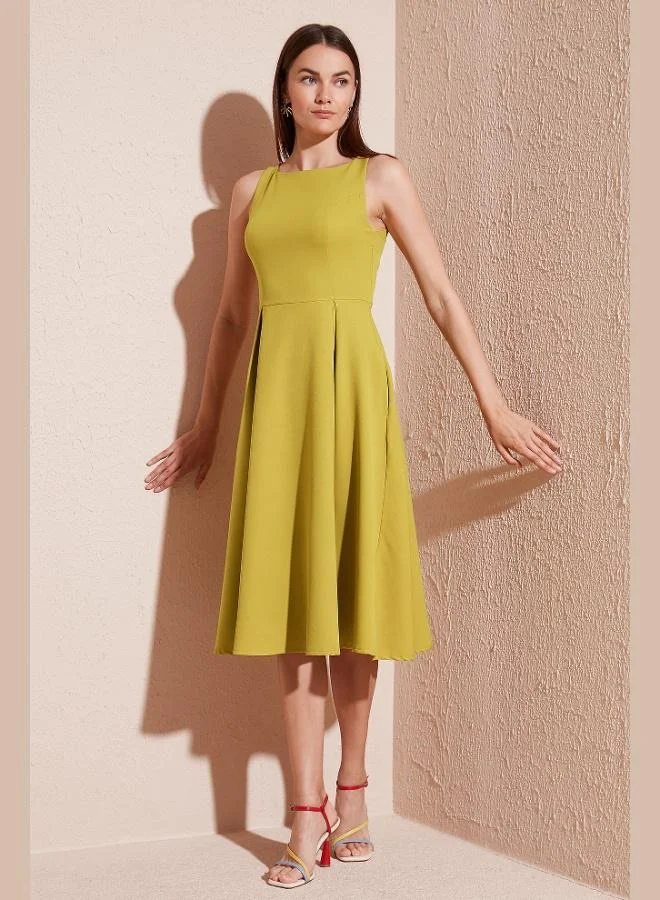 ليلا Lela Crew Neck Regular Fit Pocketed Pleated Midi Dress Women's Dress 6051963