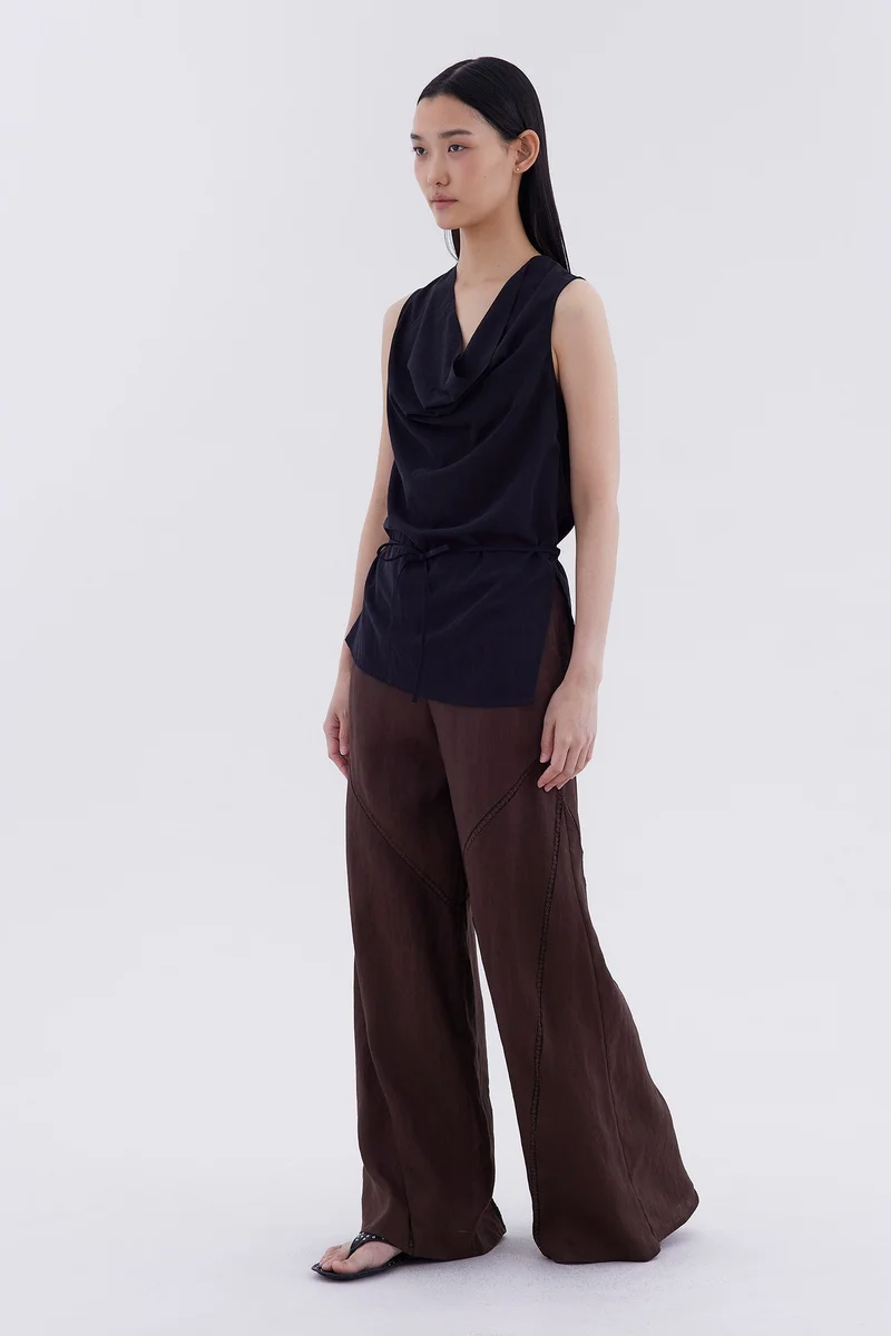 ذا اديتورز ماركت Jupierre Drape-Front Top