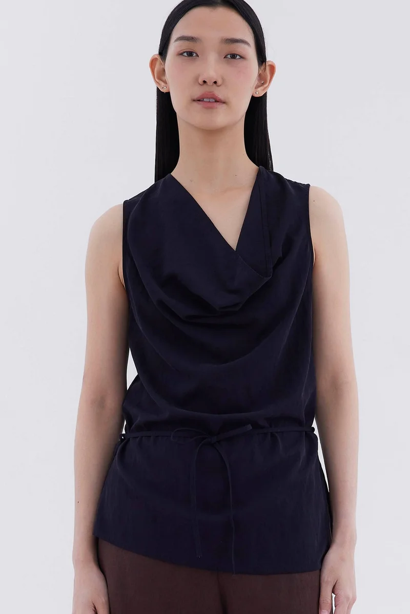 ذا اديتورز ماركت Jupierre Drape-Front Top