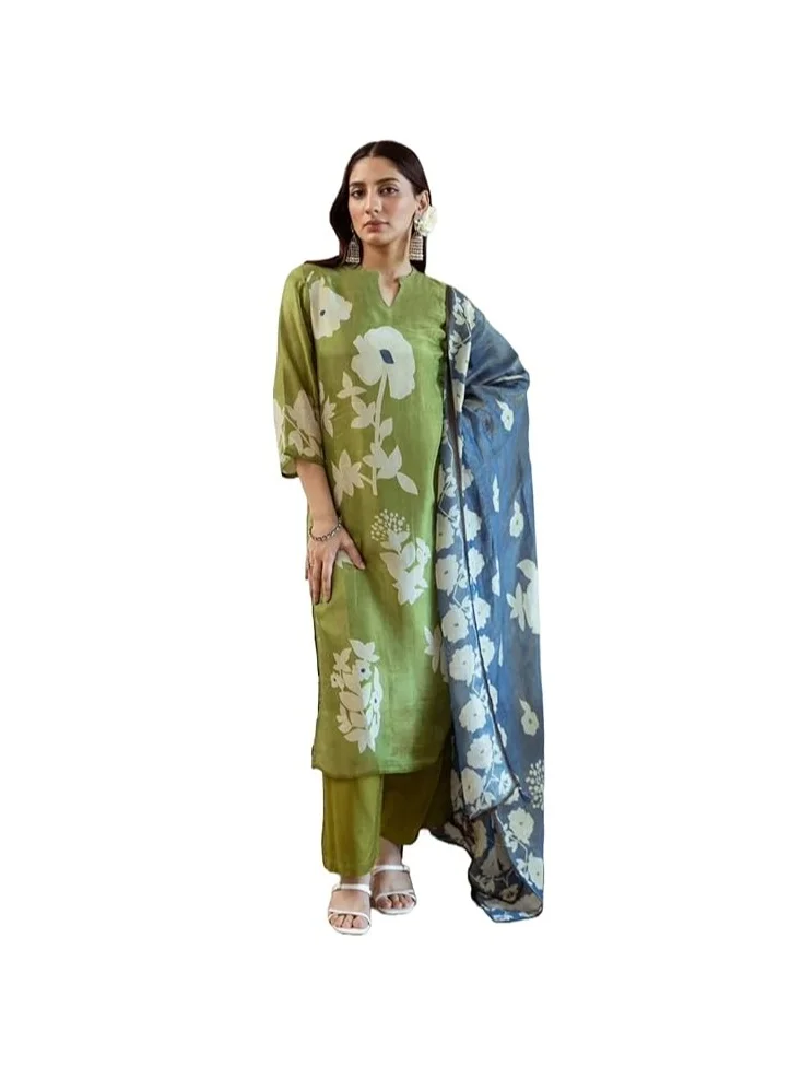 جو سريكي كورتا مستقيمة مطبوعة من رايون فيسكوز من GoSriKi مع بنطال ودوباتا (PANUJA GREEN-VKS01-GS_L_Green_Large)