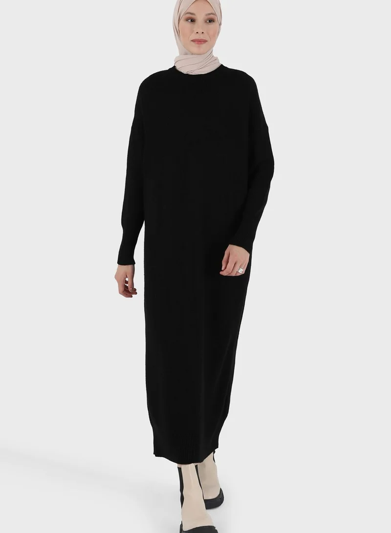 Refka by modanisa Round Neck Knitted Dress