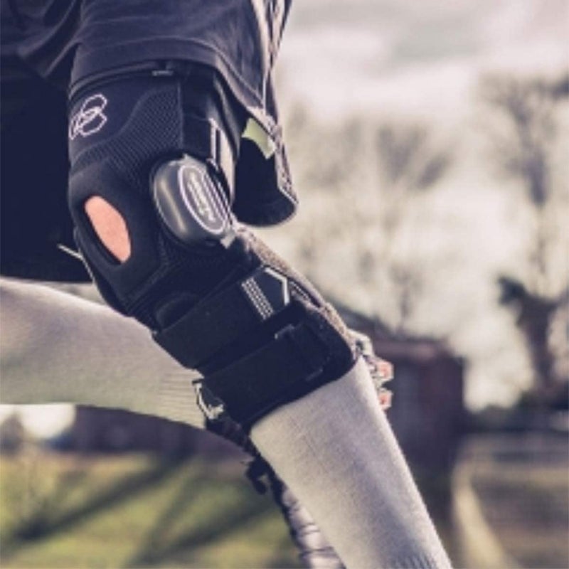 DonJoy Performance BIONIC FULLSTOP ACL Knee Brace, Small, Black - Image 3