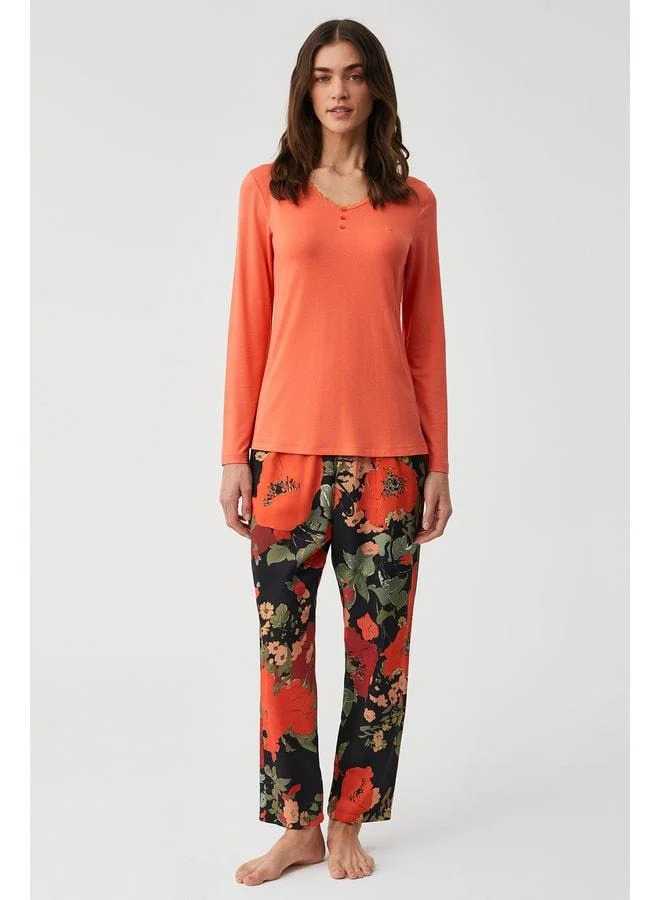 Penye Mood Soft textured pajama set.