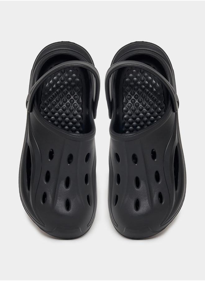 Styli Cutout Detail Slip-On Clogs  - Image 5