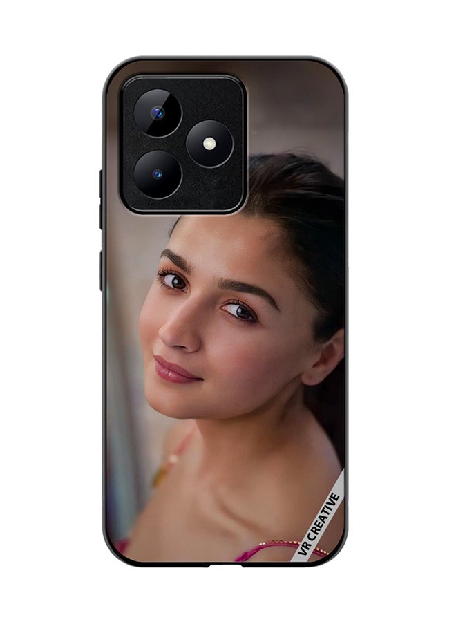 VR CREATIVE غطاء حماية لهاتف Realme C53 بتصميم الممثلة الهندية أليا بهات متعدد الألوان - Image 1
