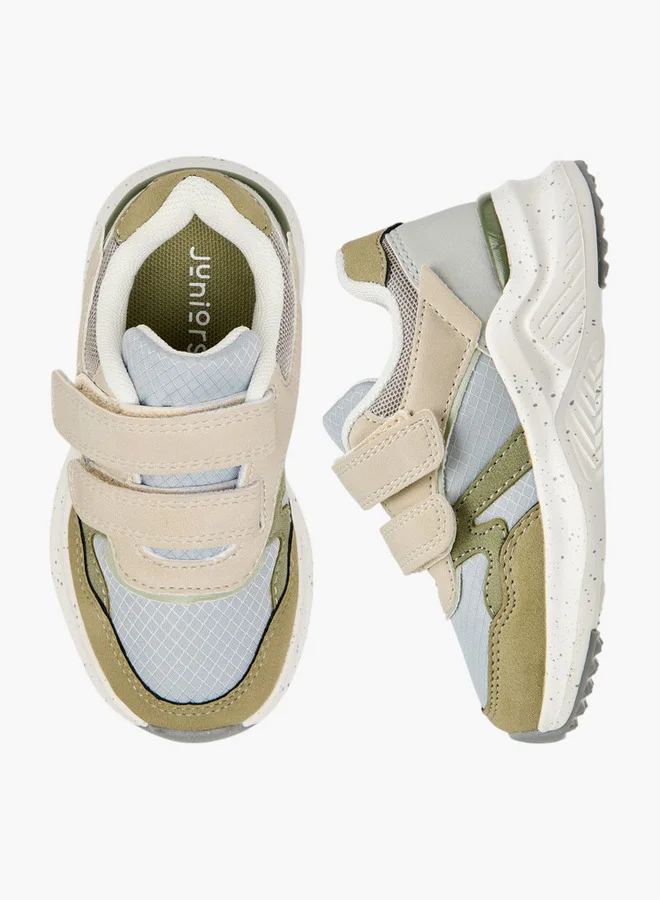 جونيورز Boys Panelled Sneakers with Hook and Loop Closure