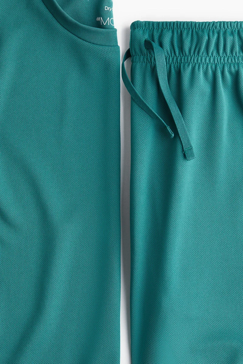 اتش اند ام 2-piece DryMove™ sports set