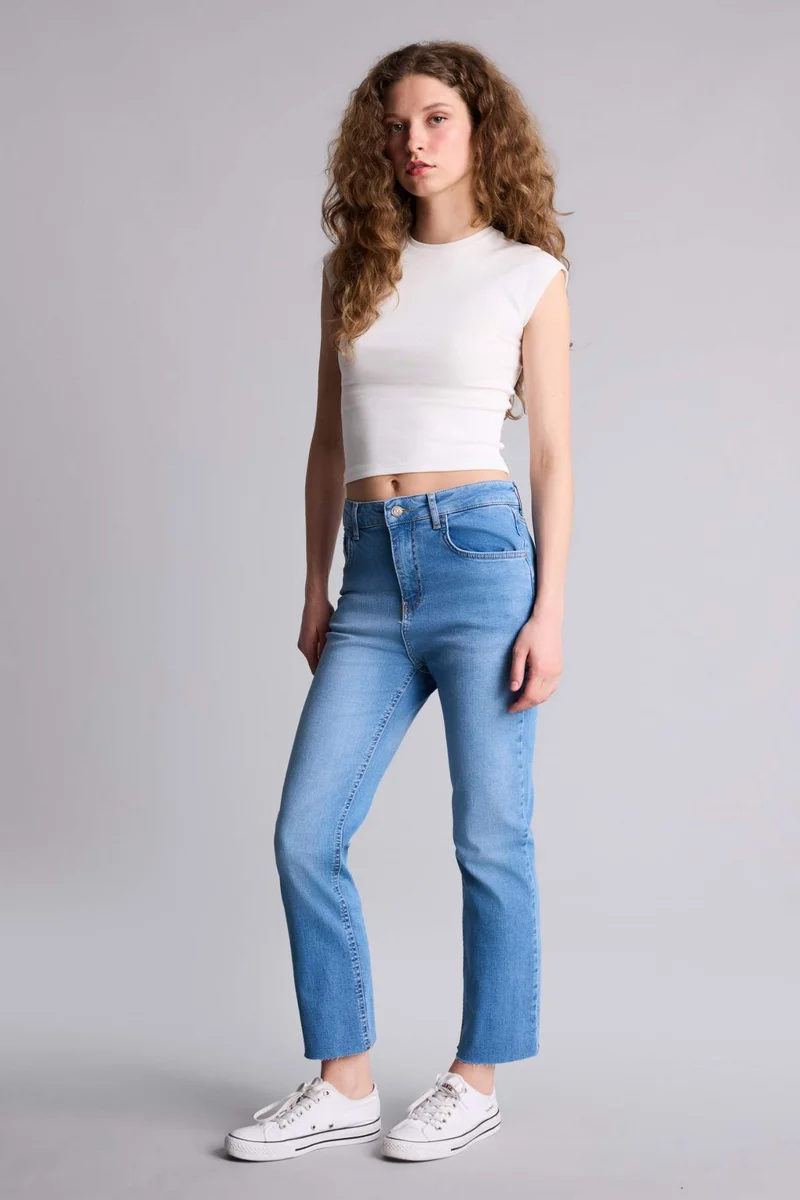 ديفاكتو Ankle Length Denim Trousers