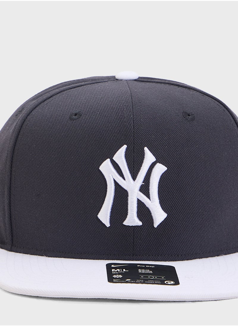 Nike Mlb Snapback  Cap  - Image 3