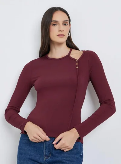 Styli Styli Burgundy Ribbed Knit Top with Cut-Out Detail