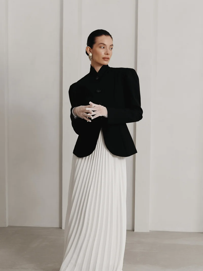 Lichi  Flared blazer with voluminous sleeves for Women | Best Price UAE
