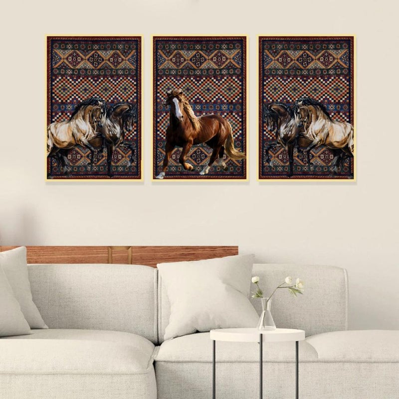 ماركتنا ثلاث لوحات قماشية بتصميم حصان مع برواز مجوف مقاس (90×40) ثلاث قطع - Image 1