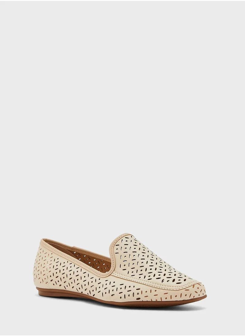 Beira Rio Fernanda Slip ons