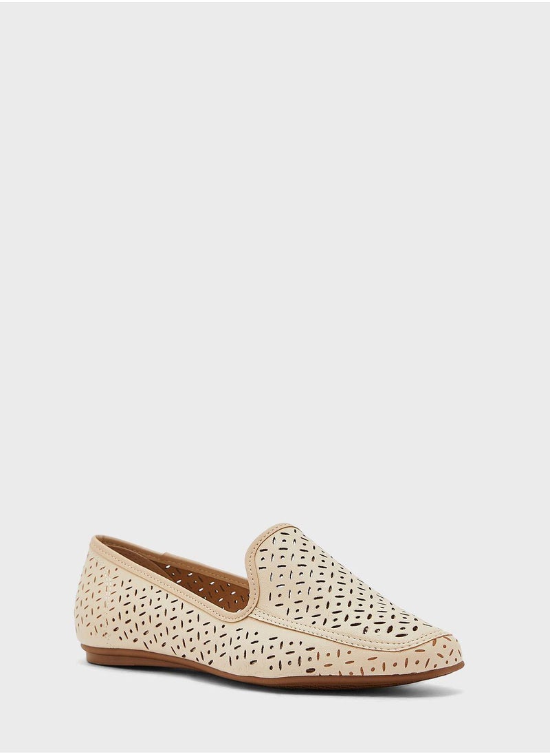 Beira Rio Fernanda Slip ons  - Image 2