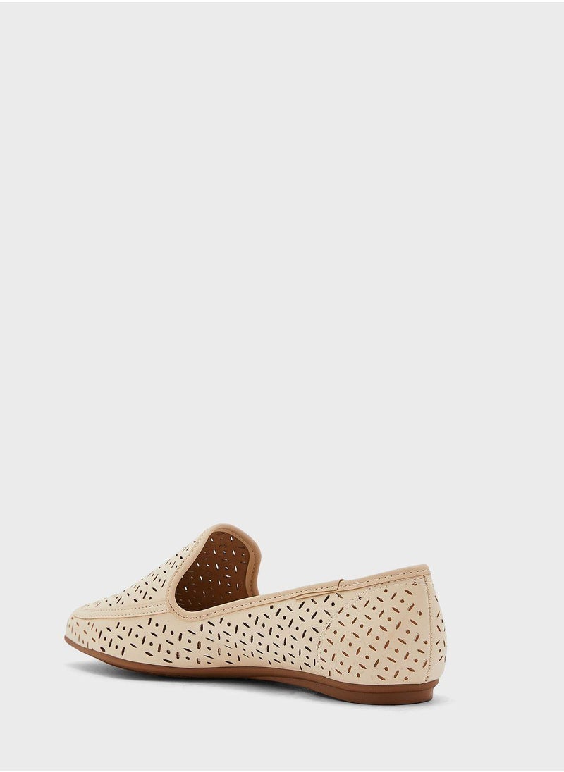 Beira Rio Fernanda Slip ons  - Image 3