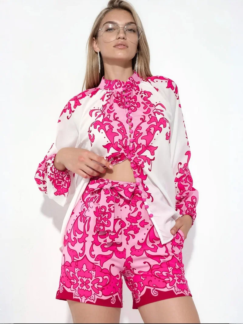 جينيفر Paisley Tie-front Blouse And Shorts Set