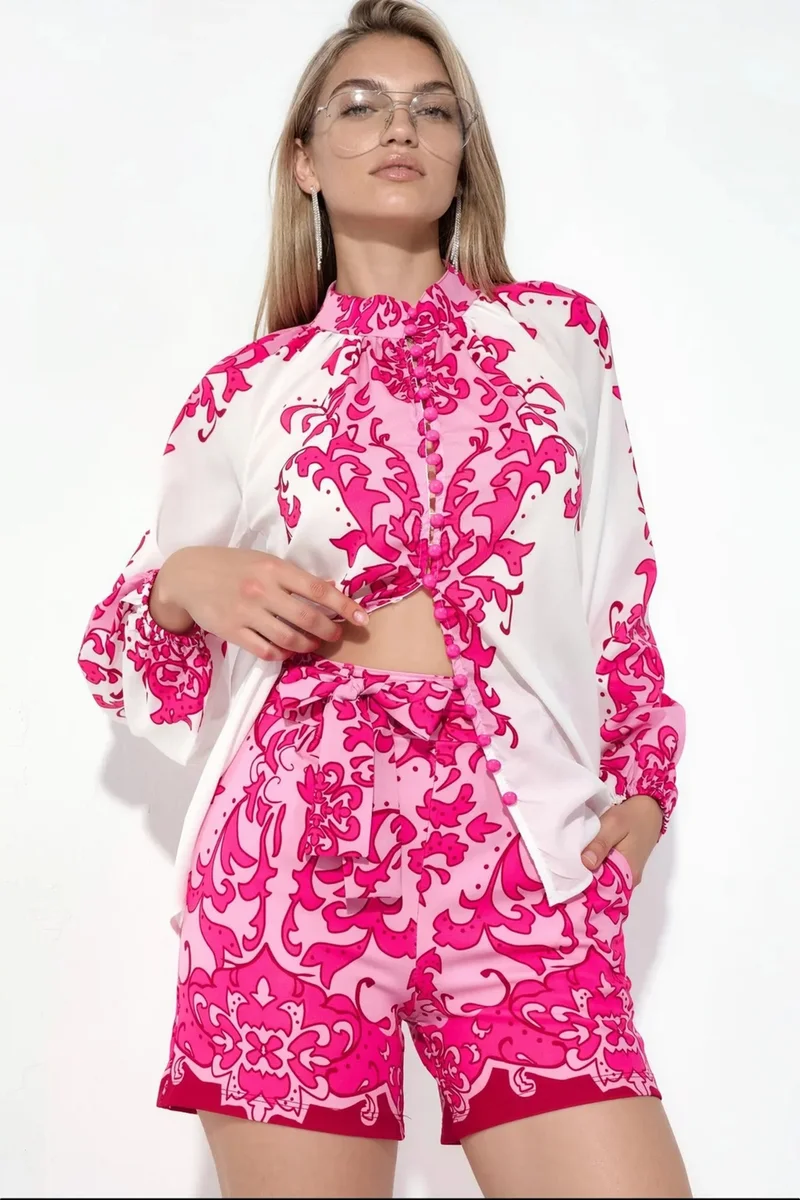 جينيفر Paisley Tie-front Blouse And Shorts Set