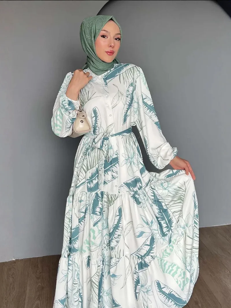 بيغ دارت فستان ماكسي بياقة دائرية وأزرار وحزام خصر