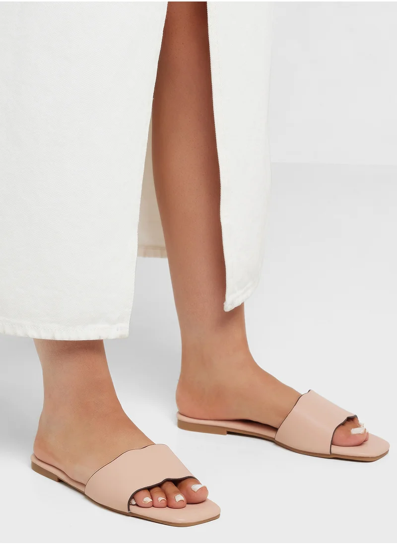 Ginger Scallop Design Flat Sandal
