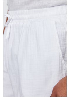 trendyol شورت صيفي منسوج من قماش الموسلين الأبيض TMNSS24SR00059  - Image 5