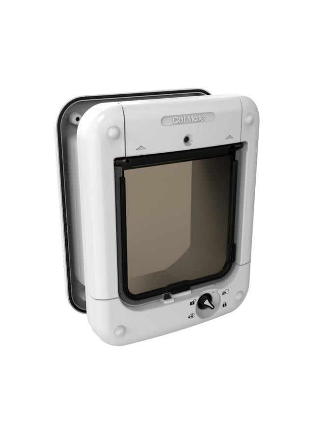 Closer Pets Cat Mate Closer Pets Microchip Activated Medium Size Door for Entry Control of up to 30 s - ISO and AVID Compatible - Image 1