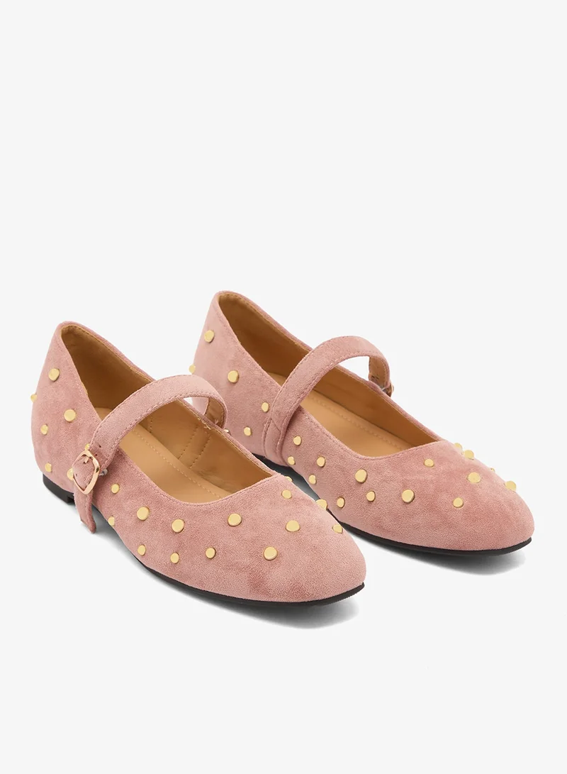 جينجر ماري جين مزينة باللؤلؤ من جلد الغزال