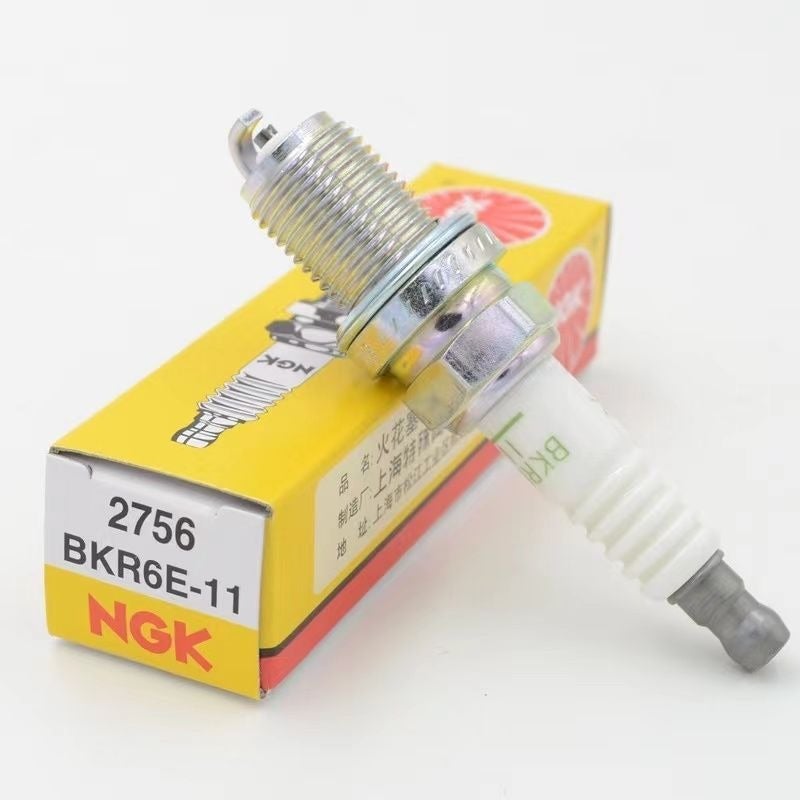 ان جي كي شمعة إشعال NGK 2756 BKR6E-11 بتصميم رأس مربع صغير عالمي لسيارات هوندا وتويوتا وميتسوبيشي وبي دي واي وغيرها من المركبات الشهيرة - Image 1
