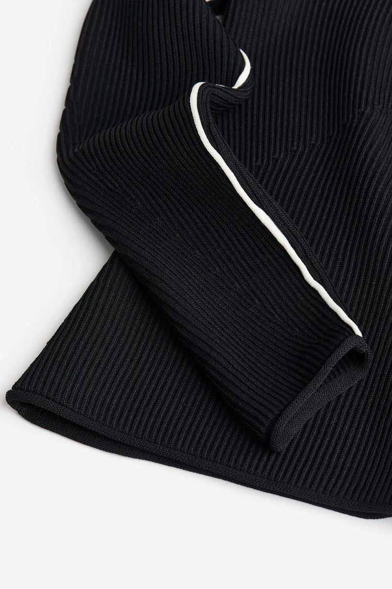 اتش اند ام بلوزة بتصميم مرن