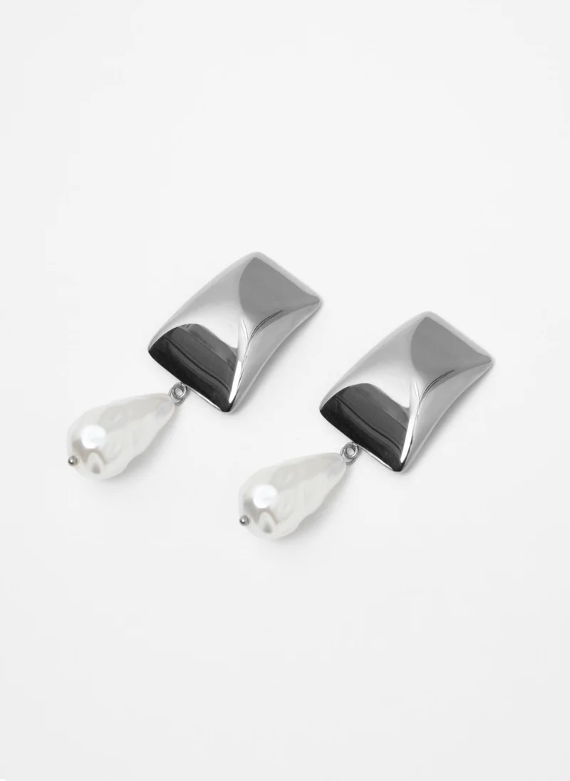 Lichi Rectangular earrings with pearls