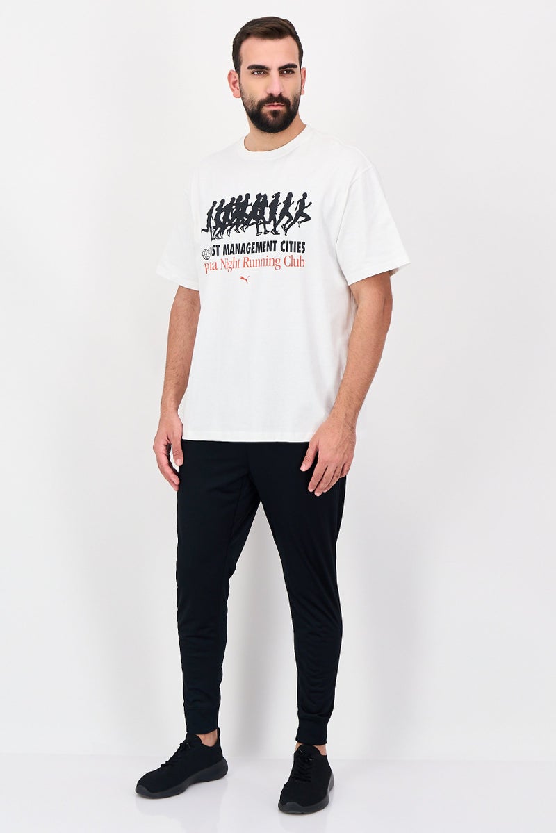 PUMA تي شيرت جري قصير الأكمام للرجال من بومة x لوسيد مانجمنت سيتيز، أبيض - Image 2