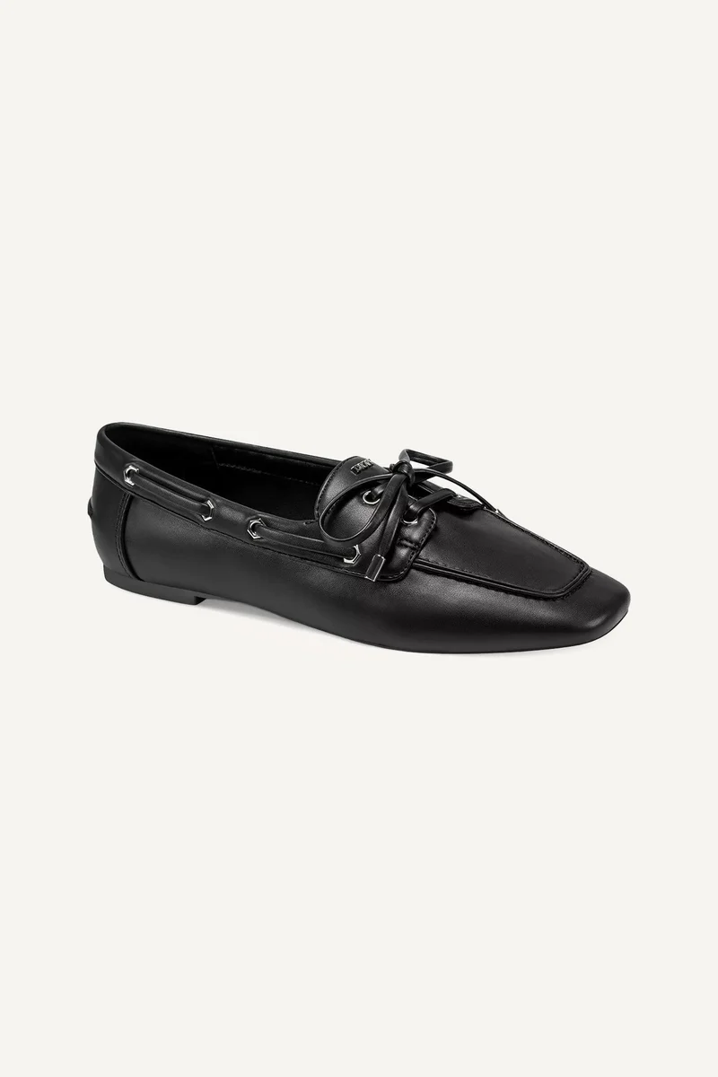 DKNY Delmar Boat Wide - B