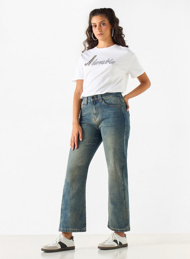 تواكستريمز تيشيرت مزيّن بياقة ضيقة وأكمام قصيرة من تو إكستريمز - Image 2