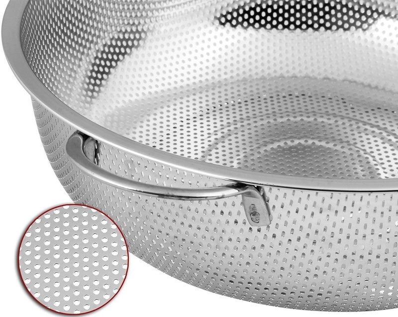 PLUMAZE PLUMAZE Premium Stainless Steel Colander Versatile Kitchen Tool for Washing Draining and Straining Fruits Vegetables and More - Image 3