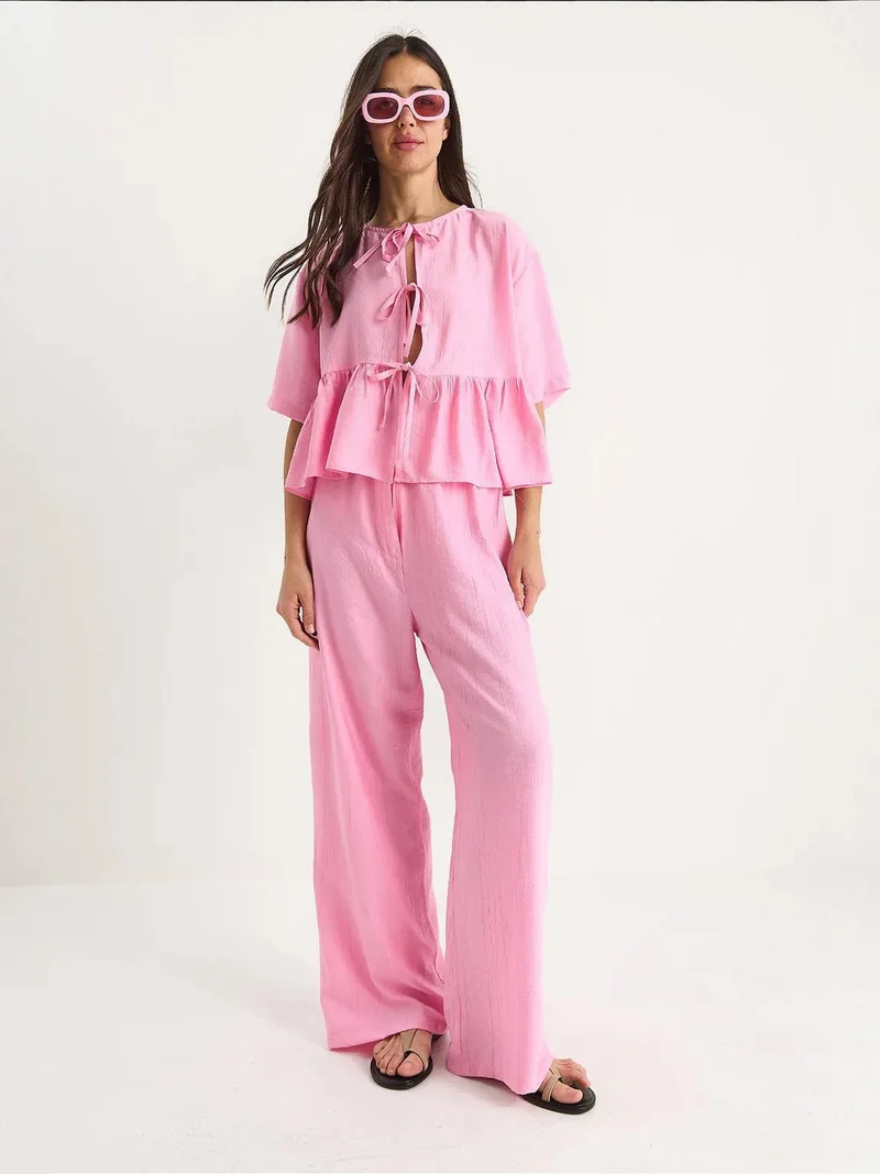 Bianco Lucci LUCCI Textured Two-Piece Coord Set with Ruffle Detail
