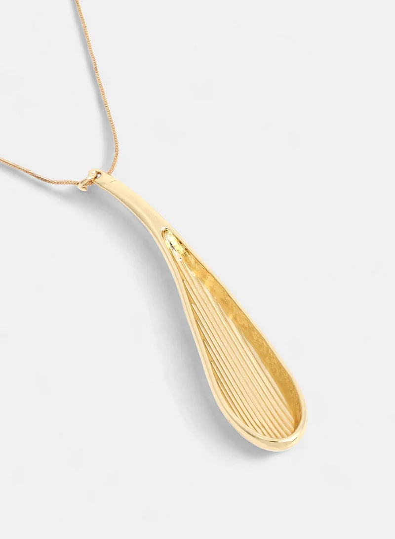 SOHI Drip Artificial Pendant Necklace Jewellery