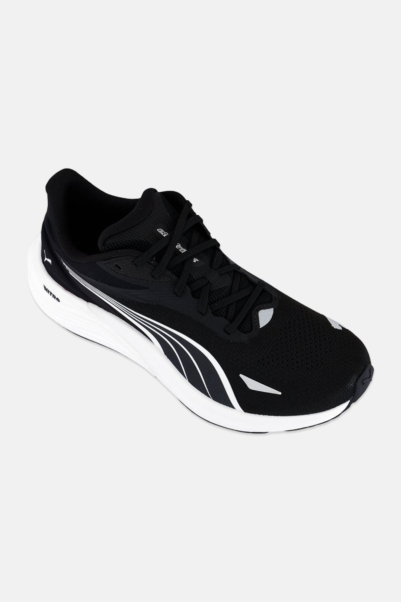 PUMA أحذية جري للرجال إلكترفي نيترو 4 مزودة بأربطة، سوداء - Image 1