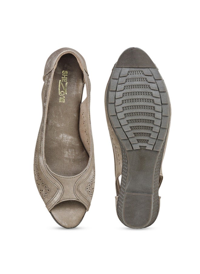 She Zone Khaki Wedge Heel Pumps for Women - Image 5