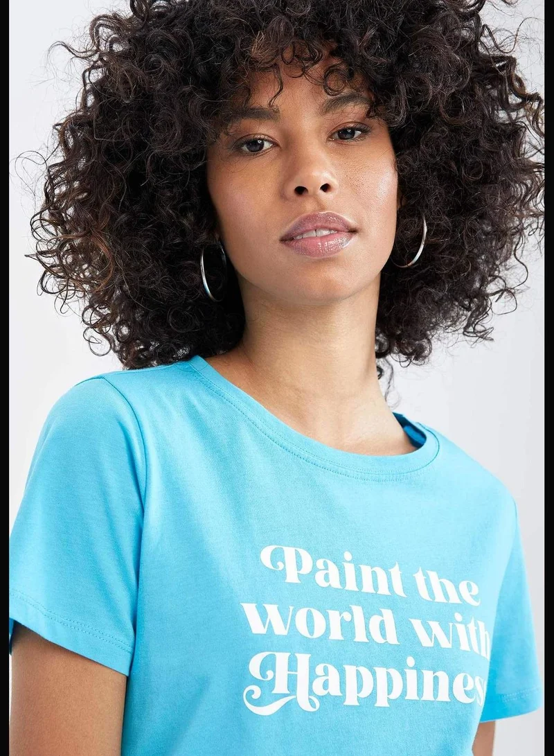 ديفاكتو Regular Fit Crew Neck Short Sleeve Slogan Print T-Shirt