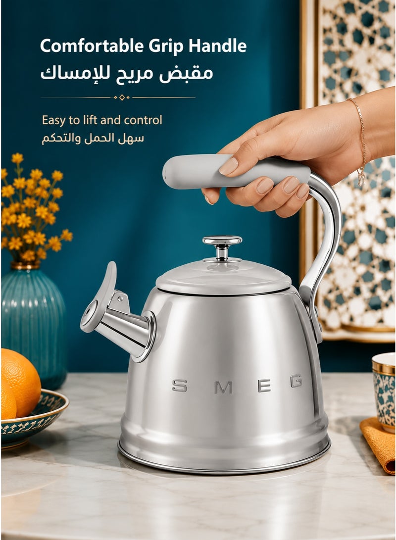 Smeg Blowing kettle - premium 2.3-liter retro style stainless steel teapot with ergonomic handle, Italian design, silver - Image 4